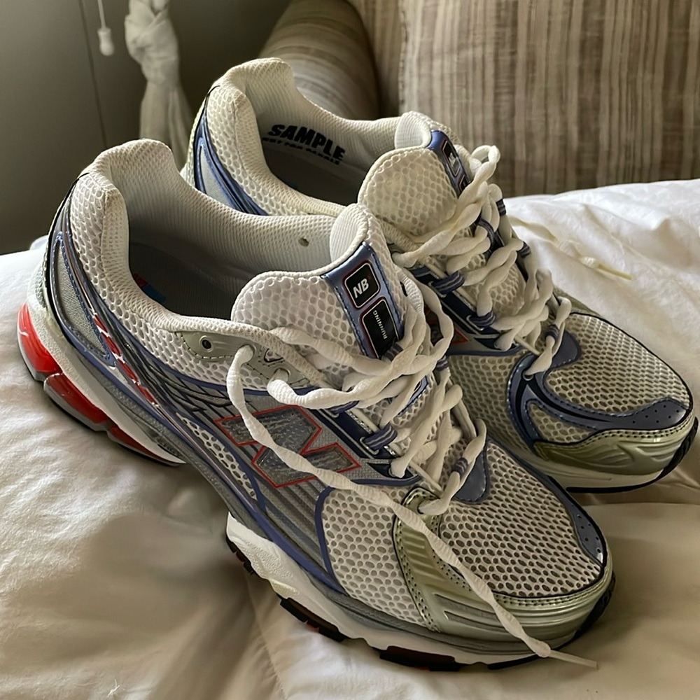 New Balance Running Sneakers Men’s SZ 10 B NEW NEVER WORN